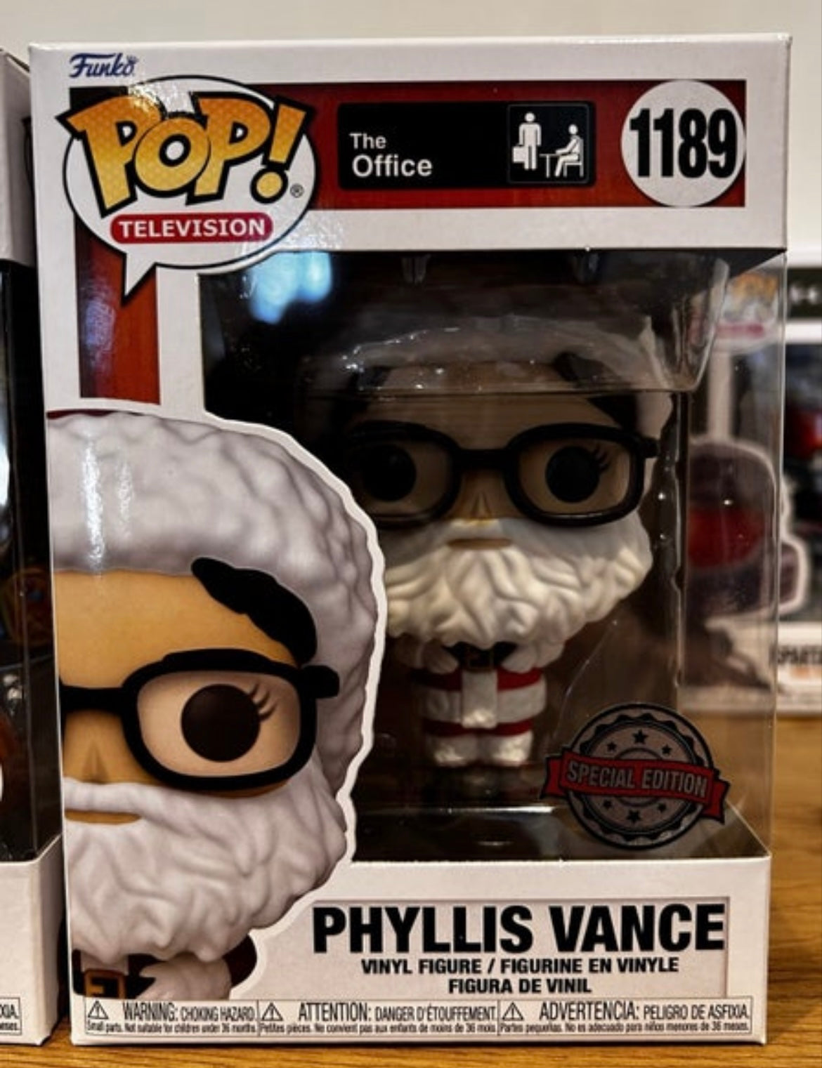 Funko Pop # 1189 - Phyllis Vance (Santa) - The Office - TV.